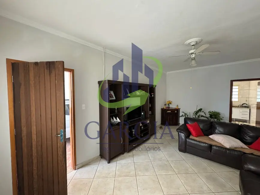 Foto 4 de Casa com 4 quartos à venda, 148m2 em Jardim Almira, Mogi Guacu - SP
