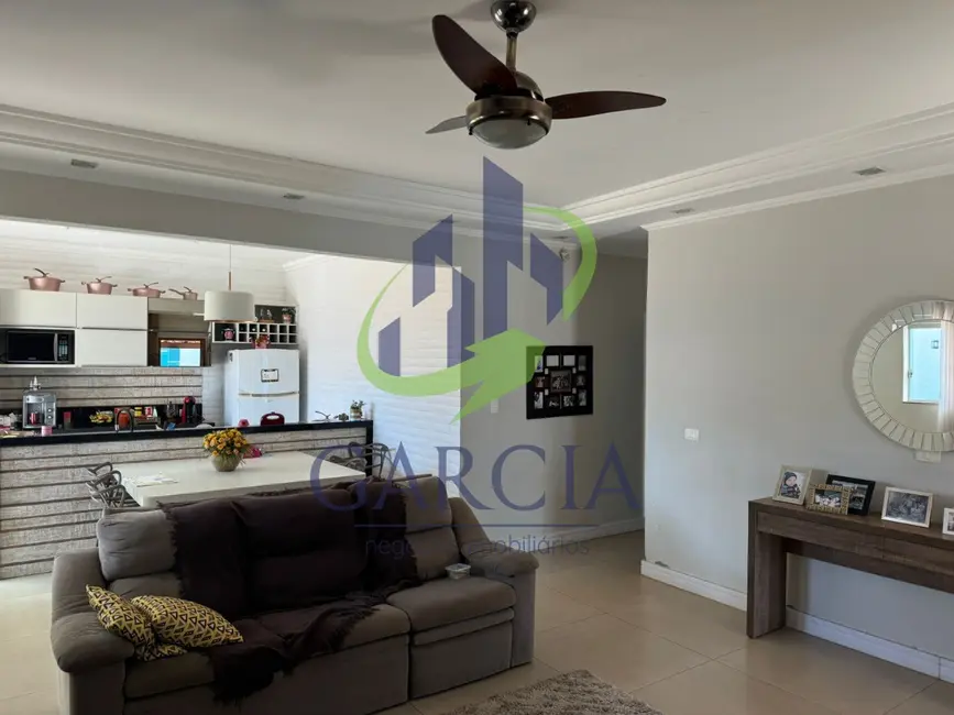 Casa com 4 quartos à venda e para alugar, 503m2 em Vila Júlia, Mogi Guacu - SP - imagem 8 Foto 8 de Casa com 4 quartos à venda e para alugar, 503m2 em Vila Júlia, Mogi Guacu - SP