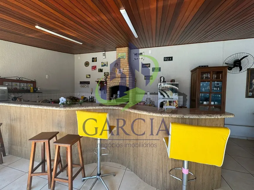 Casa com 4 quartos à venda e para alugar, 503m2 em Vila Júlia, Mogi Guacu - SP - imagem 3 Foto 3 de Casa com 4 quartos à venda e para alugar, 503m2 em Vila Júlia, Mogi Guacu - SP