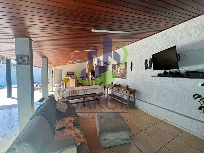 Foto 2 de Casa com 4 quartos à venda e para alugar, 503m2 em Vila Júlia, Mogi Guacu - SP