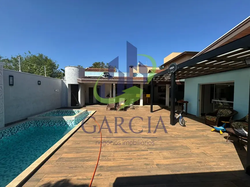 Foto 1 de Casa com 4 quartos à venda e para alugar, 503m2 em Vila Júlia, Mogi Guacu - SP