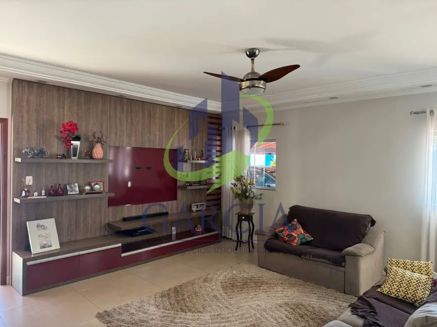 Foto 12 de Casa com 4 quartos à venda e para alugar, 503m2 em Vila Júlia, Mogi Guacu - SP