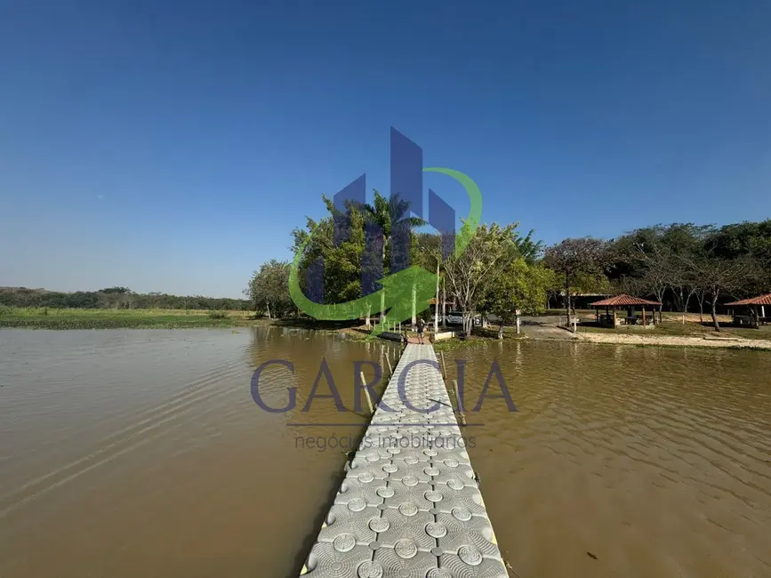 Chácara com 3 quartos à venda, 310m2 em Itapira - SP - imagem 4 Foto 4 de Chácara com 3 quartos à venda, 310m2 em Itapira - SP