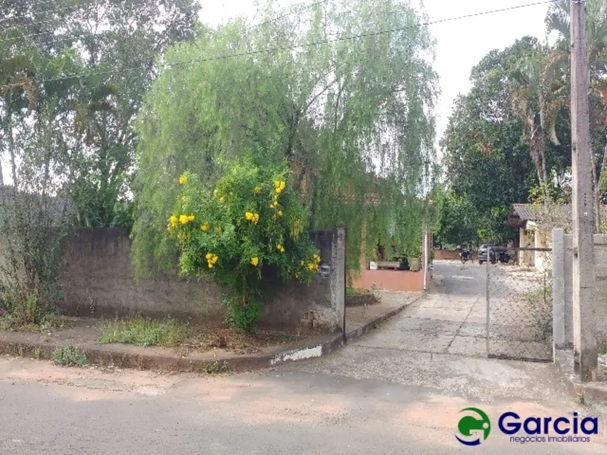 Foto 2 de Chácara com 4 quartos à venda, 220m2 em Chácara São Marcelo, Mogi Mirim - SP