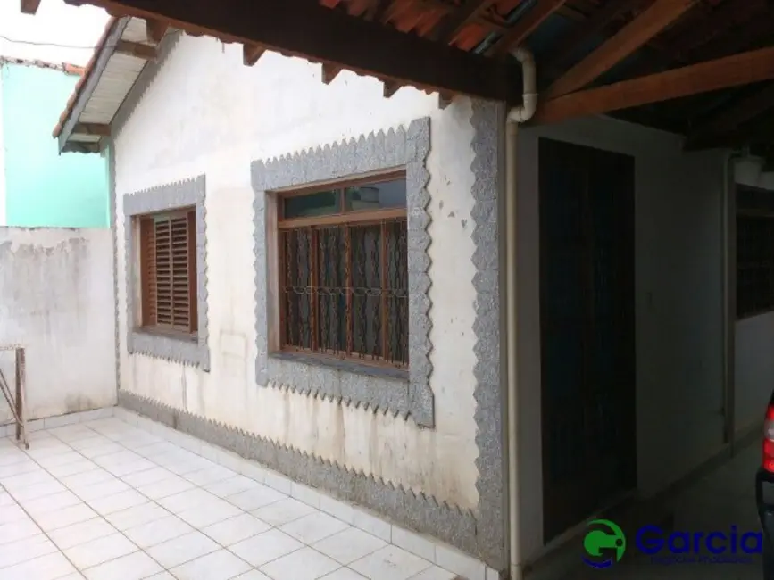 Foto 1 de Casa com 2 quartos à venda, 160m2 em Jardim Santo Antônio, Mogi Guacu - SP