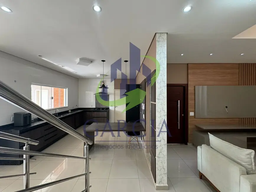 Foto 2 de Casa com 3 quartos à venda, 203m2 em Mogi Guacu - SP