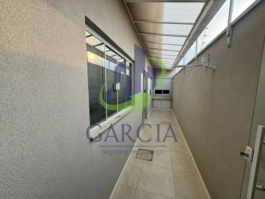 Foto 2 de Casa com 3 quartos à venda, 137m2 em Estiva Gerbi - SP