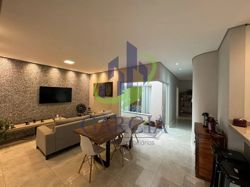 Foto 6 de Casa com 3 quartos à venda, 137m2 em Estiva Gerbi - SP