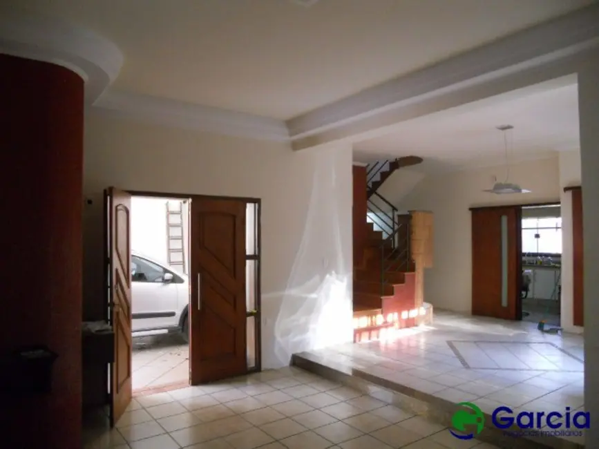 Foto 1 de Casa com 3 quartos à venda, 280m2 em Jardim Jacira, Mogi Guacu - SP