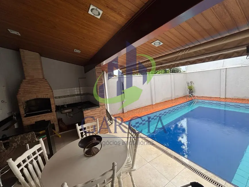 Foto 1 de Casa com 3 quartos à venda, 280m2 em Jardim Jacira, Mogi Guacu - SP
