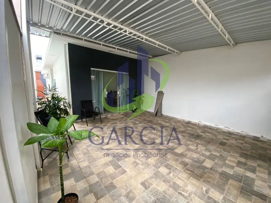 Foto 2 de Casa com 4 quartos à venda, 159m2 em Jardim Planalto Verde, Mogi Guacu - SP