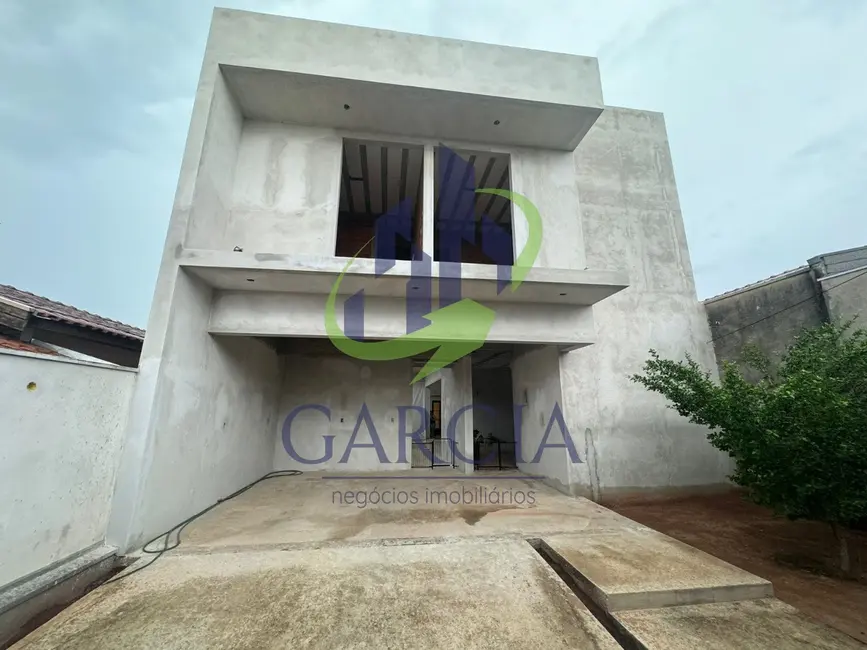 Foto 1 de Casa com 4 quartos à venda, 204m2 em Jardim Itamaraty, Mogi Guacu - SP