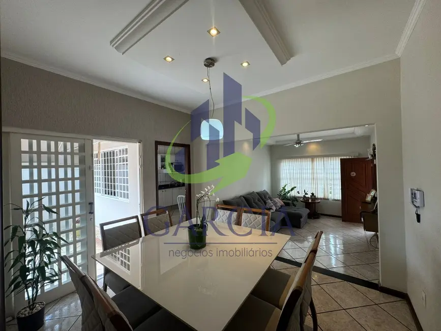 Foto 3 de Casa com 4 quartos à venda, 229m2 em Jardim da Lagoa, Mogi Guacu - SP