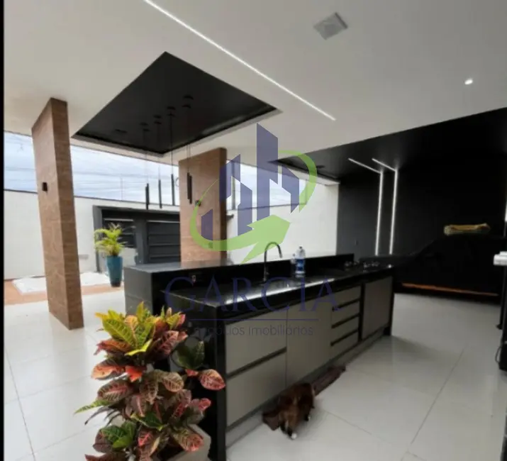 Foto 2 de Casa com 3 quartos à venda, 257m2 em Jardim Hedy, Mogi Guacu - SP