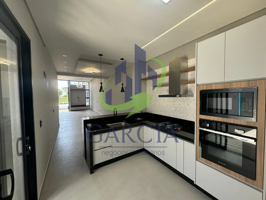 Foto 1 de Casa com 3 quartos à venda, 120m2 em Mogi Mirim - SP