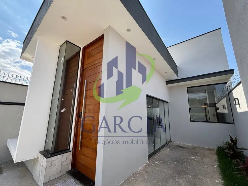 Foto 1 de Casa com 2 quartos à venda, 73m2 em Jardim Jacira, Mogi Guacu - SP