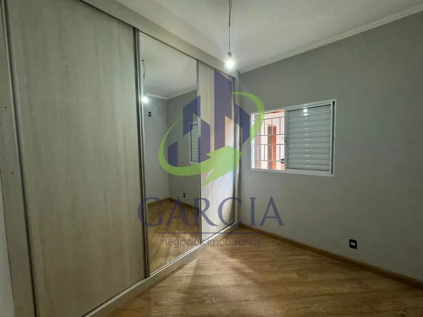 Foto 1 de Sala Comercial com 5 quartos para alugar, 120m2 em Jardim Centenário, Mogi Guacu - SP