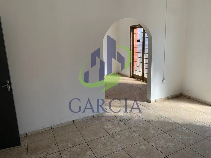 Foto 2 de Casa com 4 quartos para alugar, 250m2 em Centro, Mogi Guacu - SP