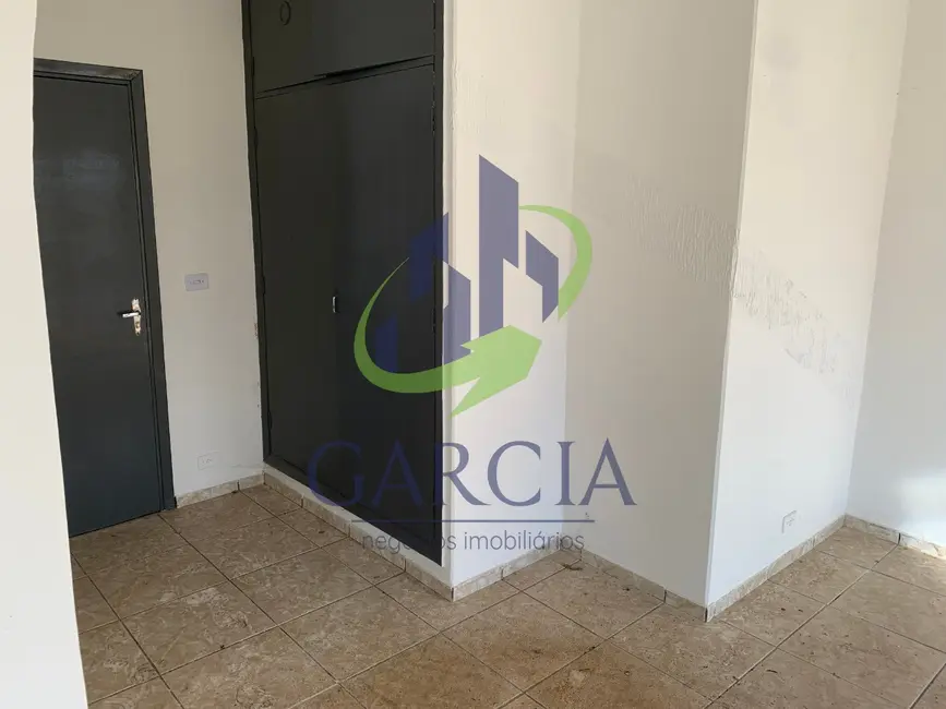 Casa com 4 quartos para alugar, 250m2 em Centro, Mogi Guacu - SP - imagem 3 Foto 3 de Casa com 4 quartos para alugar, 250m2 em Centro, Mogi Guacu - SP