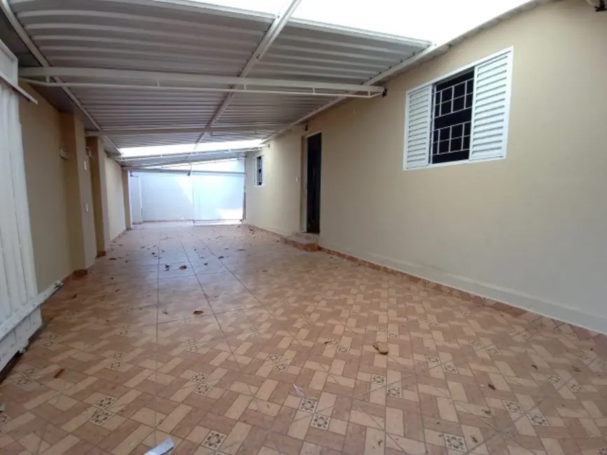 Foto 1 de Casa com 2 quartos para alugar, 65m2 em Centro, Mogi Mirim - SP