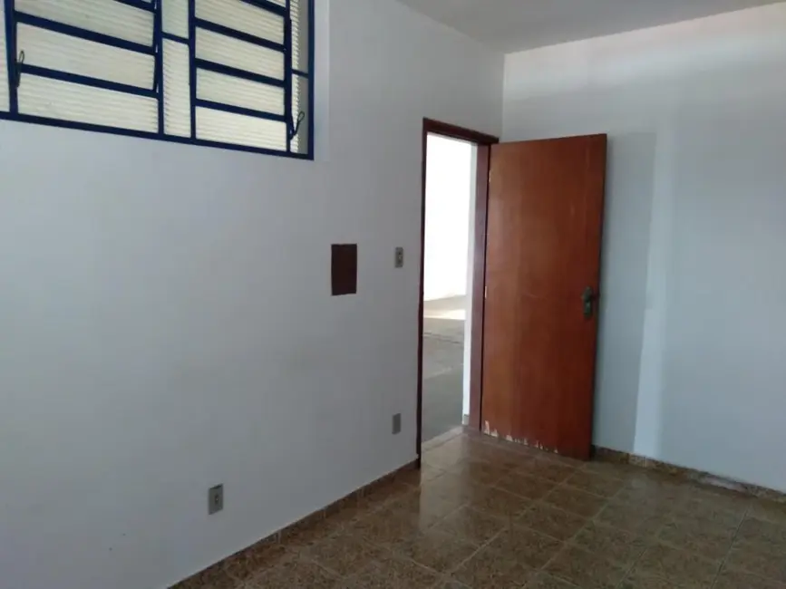 Armazém / Galpão para alugar, 360m2 em Jardim Ipê III, Mogi Guacu - SP - imagem 4 Foto 4 de Armazém / Galpão para alugar, 360m2 em Jardim Ipê III, Mogi Guacu - SP