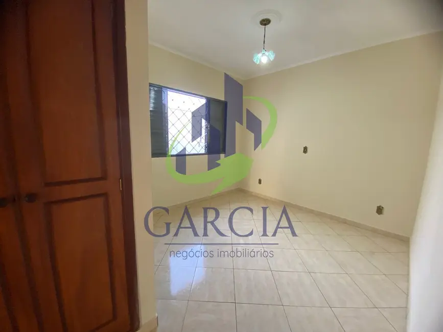 Apartamento com 3 quartos para alugar, 350m2 em Centro, Mogi Guacu - SP - imagem 7 Foto 7 de Apartamento com 3 quartos para alugar, 350m2 em Centro, Mogi Guacu - SP