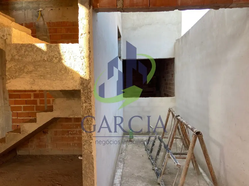 Foto 4 de Casa com 2 quartos à venda, 180m2 em Estiva Gerbi - SP