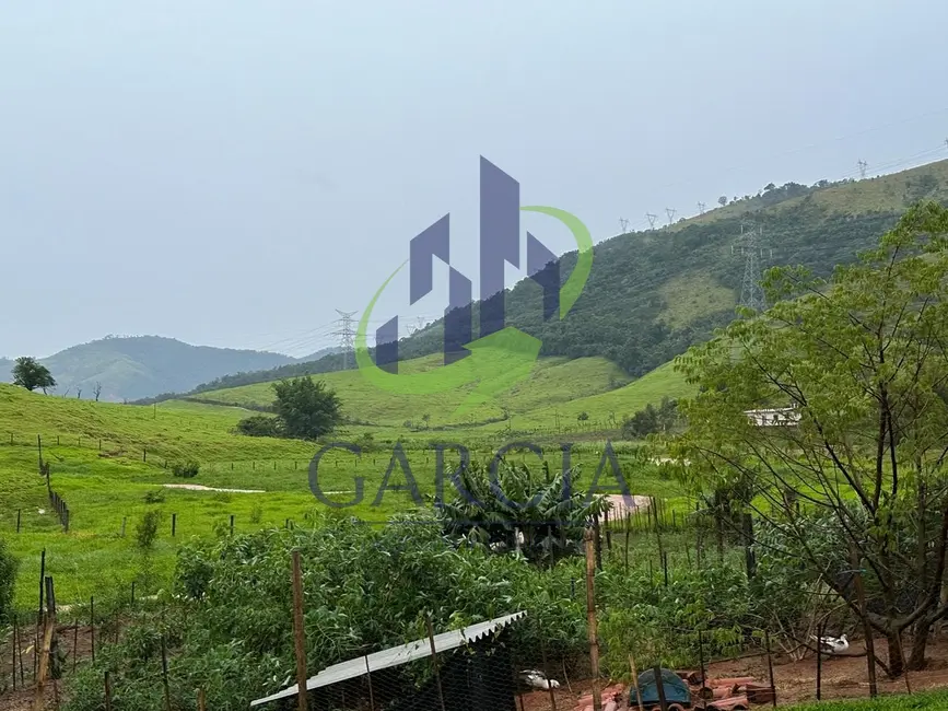 Chácara com 4 quartos à venda, 140m2 em Ponte Nova, Itapira - SP - imagem 2 Foto 2 de Chácara com 4 quartos à venda, 140m2 em Ponte Nova, Itapira - SP