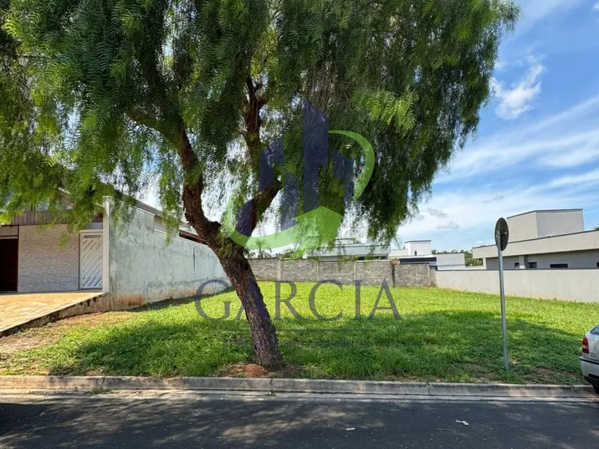 Foto 1 de Terreno / Lote à venda, 330m2 em Estiva Gerbi - SP