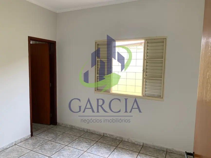 Foto 6 de Casa com 5 quartos para alugar, 216m2 em Jardim Centenário, Mogi Guacu - SP