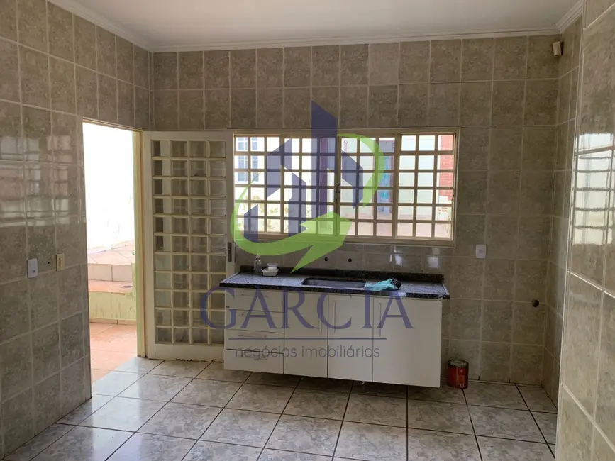 Foto 7 de Casa com 5 quartos para alugar, 216m2 em Jardim Centenário, Mogi Guacu - SP