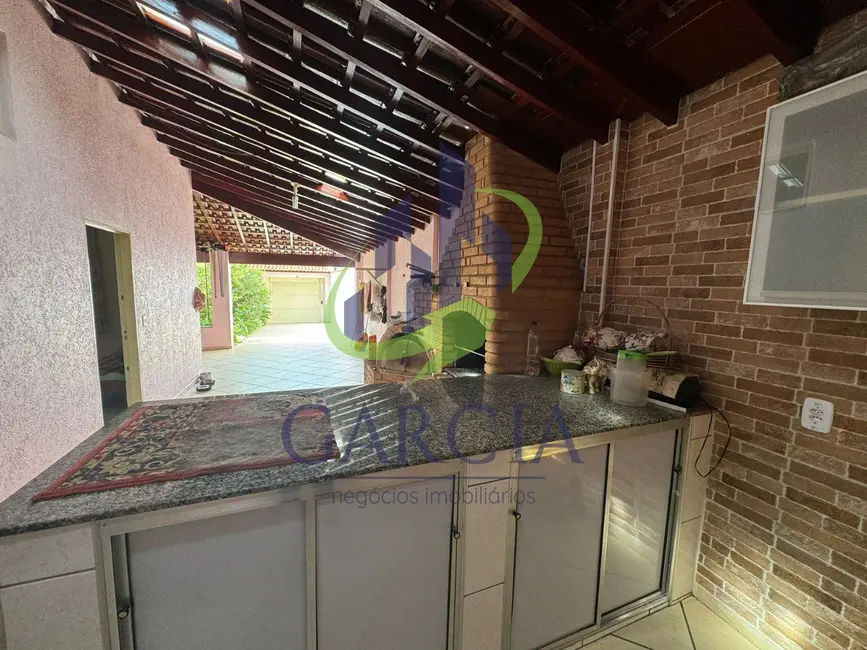 Foto 2 de Casa com 3 quartos à venda, 98m2 em Jardim Guaçuano, Mogi Guacu - SP