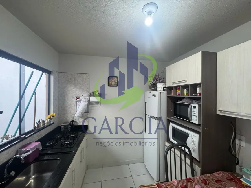 Foto 7 de Casa com 3 quartos à venda, 90m2 em Estiva Gerbi - SP