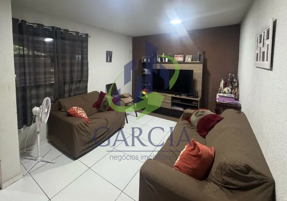 Foto 8 de Casa com 3 quartos à venda, 90m2 em Estiva Gerbi - SP