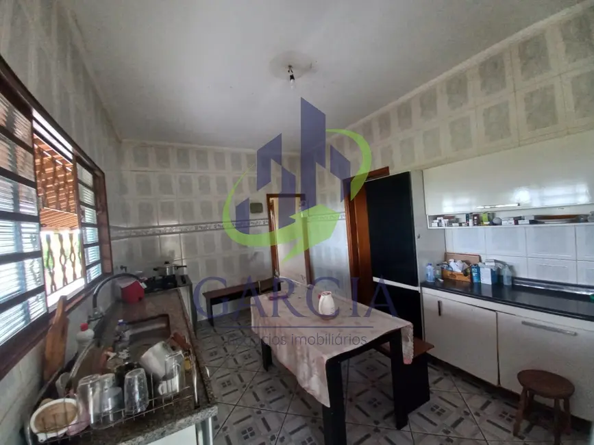Foto 2 de Chácara com 3 quartos à venda, 220m2 em Estiva Gerbi - SP