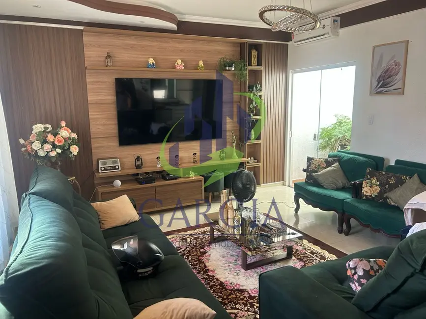 Foto 3 de Casa com 3 quartos à venda, 201m2 em Jardim São José, Mogi Guacu - SP