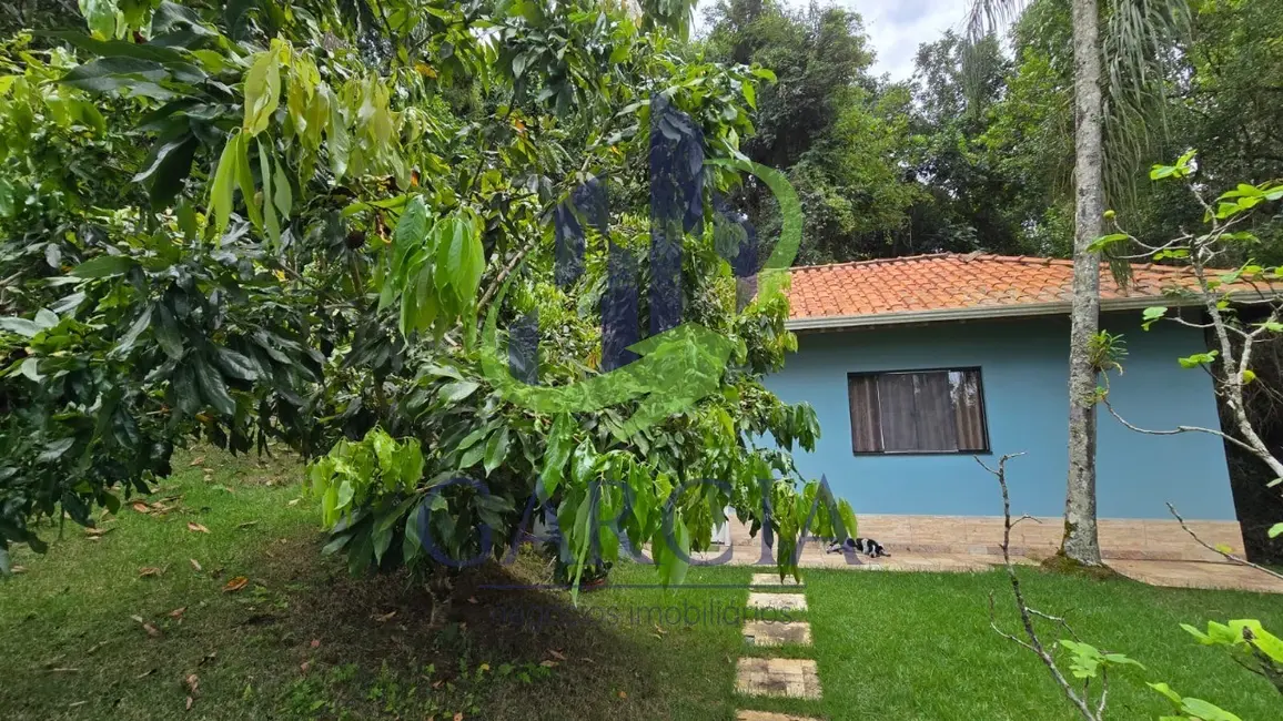 Chácara com 4 quartos à venda, 200m2 em Monte Siao - MG - imagem 3 Foto 3 de Chácara com 4 quartos à venda, 200m2 em Monte Siao - MG