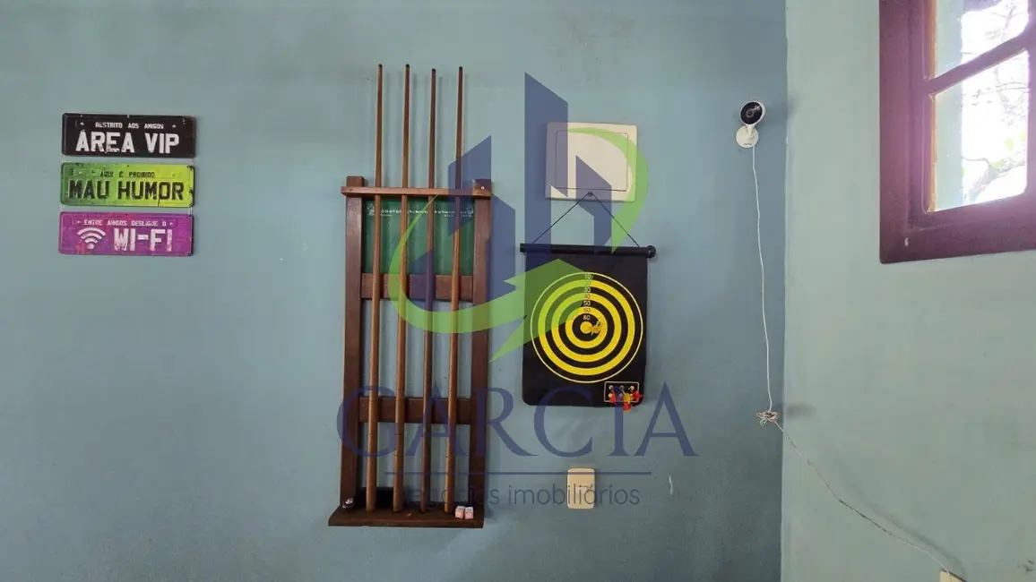Foto 2 de Chácara com 4 quartos à venda, 200m2 em Monte Siao - MG