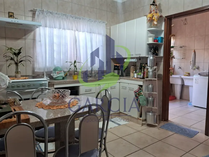 Foto 8 de Casa com 3 quartos para alugar, 192m2 em Jardim Patrícia, Mogi Mirim - SP