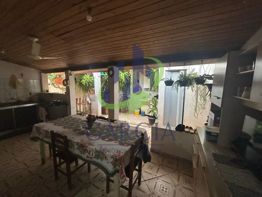 Foto 6 de Casa com 2 quartos à venda, 175m2 em Jardim Ipê Pinheiro, Mogi Guacu - SP