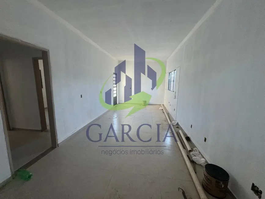 Foto 2 de Casa com 3 quartos para alugar, 90m2 em Estiva Gerbi - SP