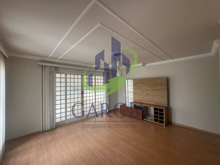 Foto 2 de Casa com 3 quartos à venda, 230m2 em Jardim Presidente, Mogi Guacu - SP
