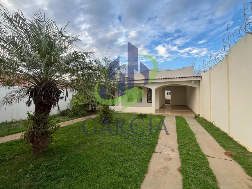 Foto 1 de Casa com 3 quartos para alugar, 139m2 em Arruamento Primavera, Mogi Guacu - SP