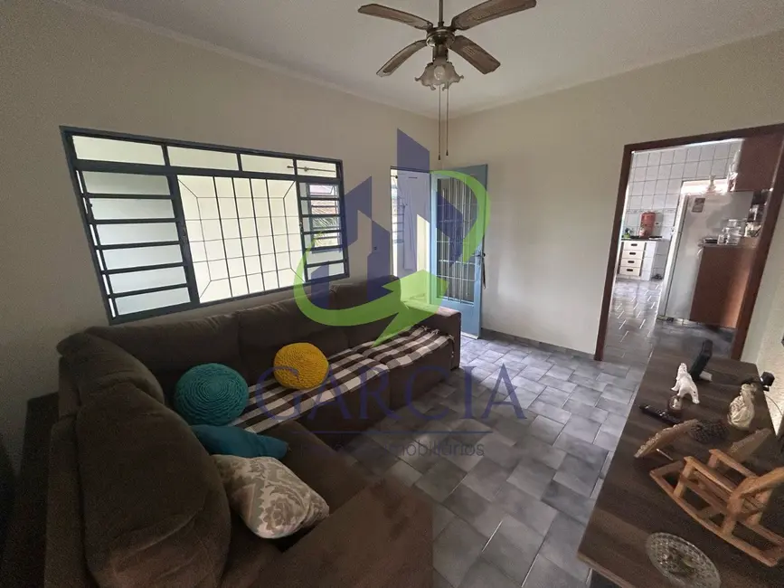 Foto 2 de Casa com 3 quartos para alugar, 150m2 em Vila Santa Luzia, Mogi Mirim - SP