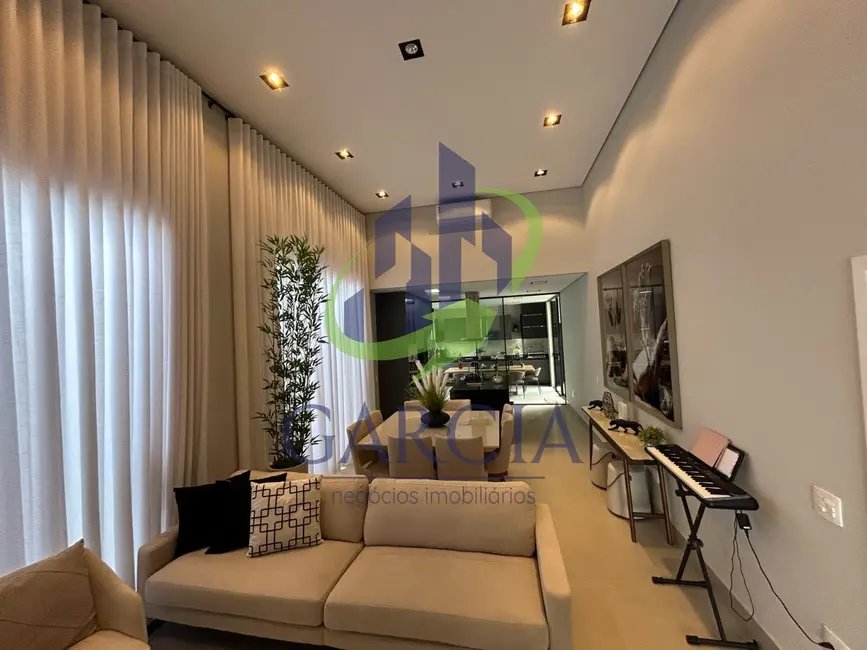 Foto 2 de Casa com 3 quartos à venda, 180m2 em Mogi Mirim - SP