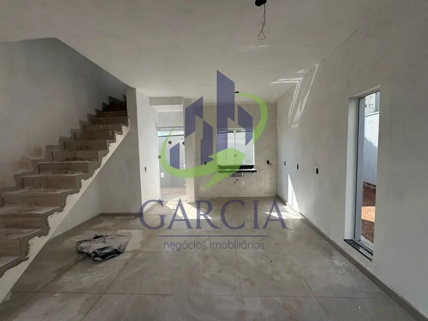 Foto 1 de Casa com 2 quartos para alugar, 50m2 em Jardim Veneza, Mogi Guacu - SP