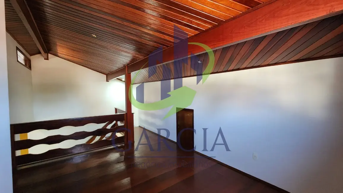 Casa com 4 quartos para alugar, 230m2 em Jardim Serra Dourada, Mogi Guacu - SP - imagem 8 Foto 8 de Casa com 4 quartos para alugar, 230m2 em Jardim Serra Dourada, Mogi Guacu - SP