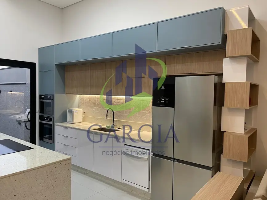 Foto 2 de Casa com 3 quartos à venda, 190m2 em Estiva Gerbi - SP