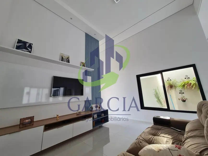 Foto 3 de Casa com 3 quartos à venda, 190m2 em Estiva Gerbi - SP