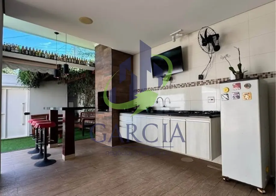 Foto 2 de Casa com 2 quartos à venda, 191m2 em Jardim Itamaraty, Mogi Guacu - SP